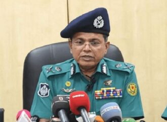 সাবেক ডিএমপি কমিশনার হাবিবুর রহমানের বিদেশযাত্রায় নিষেধাজ্ঞা জারি