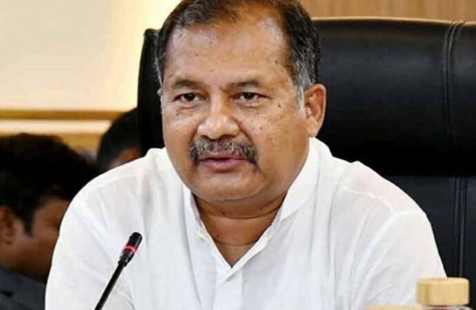 তথ্যমন্ত্রী ঘোষণা করেছেন, বিটিভিকে জনগণের মূল প্রচারদপ্তর করে তোলা হবে