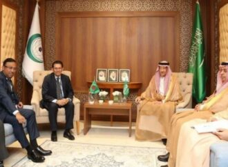 জেদ্দায় ওআইসি নেতাদের সঙ্গে পররাষ্ট্রমন্ত্রীর বৈঠক