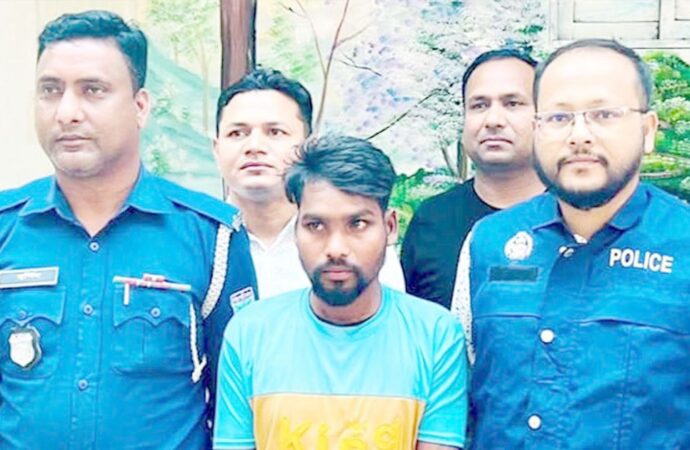 কুলাউড়ায় ছুরিকাঘাতে বাবার মৃত্যু, ছেলে গ্রেপ্তার