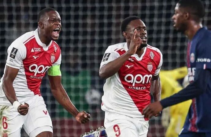 দেম্বেলের ফেরার দিনে ঘরের মাঠে পিএসজির বিধ্বস্ত পরাজয়