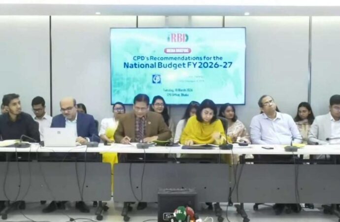 যুক্তরাষ্ট্রের সঙ্গে বাণিজ্য চুক্তিতে সরকার ১৩২৭ কোটি টাকা রাজস্ব হারাবে: সিপিডির উদ্বেগ