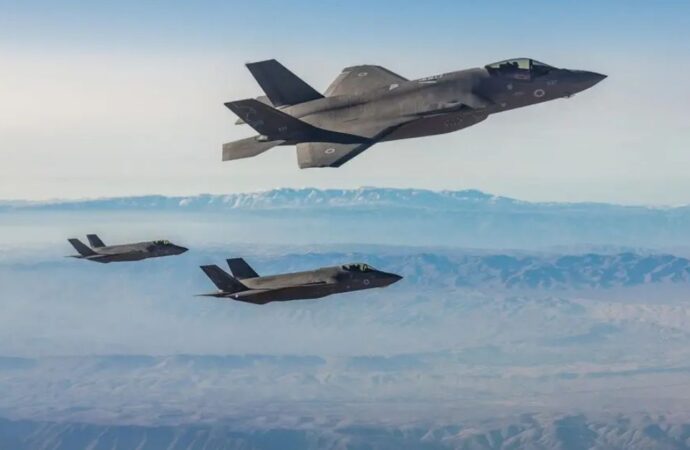 ইরানের গুরুত্বপূর্ণ পাঁচ শহরে যুক্তরাষ্ট্র ও ইসরায়েলের ভয়াবহ হামলা