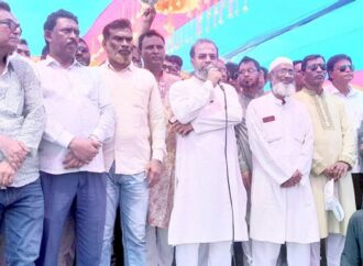 বাগেরহাটে বিনামূল্যে চক্ষু চিকিৎসা ক্যাম্পে ৫ হাজারের বেশি মানুষ সেবা নিলেন