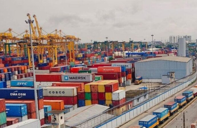 চট্টগ্রাম বন্দরে কনটেইনার ও কার্গো হ্যান্ডলিংয়ের ধারাবাহিক উন্নতি
