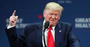 ট্রাম্পের ইরানে ‘গুঁড়িয়ে দেওয়ার’ হুঁশিয়ারি