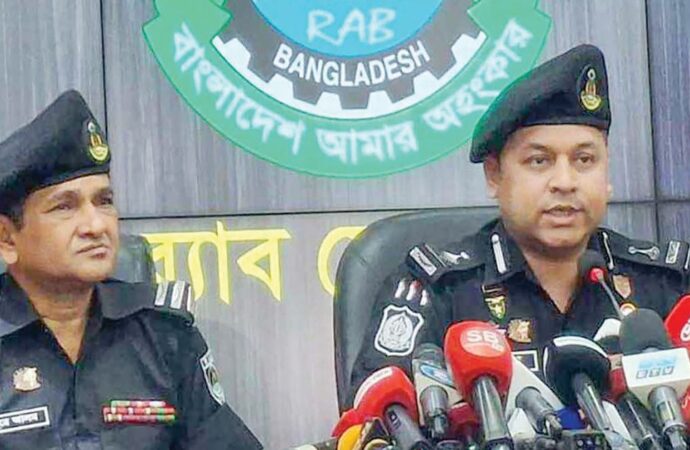 র‍্যাবের চাঁদাবাজদের নিরপেক্ষ তালিকা প্রস্তুত