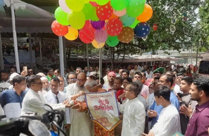 বাংলা একাডেমি প্রাঙ্গণে সপ্তাহব্যাপী বৈশাখী মেলার উদ্বোধন