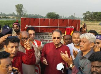 সিরাজগঞ্জে ৩৪ কোটি টাকা ব্যয়ে বিশাল ব্রিজের ভিত্তি প্রস্তর স্থাপন করেন বিদ্যুৎমন্ত্রী