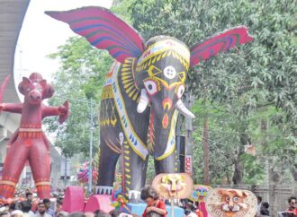 বর্ণাঢ্য আয়োজনের মাধ্যমে বর্ষবরণ উদযাপন