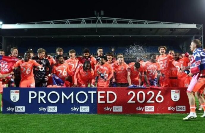 ২৫ বছরের দীর্ঘ প্রতীক্ষার অবসান: ল্যাম্পার্ডের হাত ধরে কভেন্ট্রি ফিরল প্রিমিয়ার লিগে