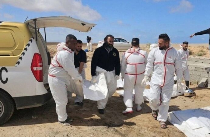 লিবিয়া উপকূলে বাংলাদেশিসহ ১৭ অভিবাসীর মরদেহ উদ্ধার