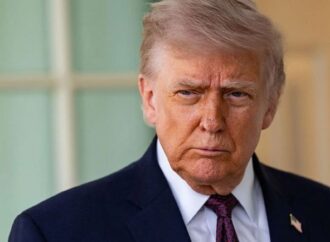 ইরানে যুদ্ধবিমান ভূপাতিত হওয়ার খবরের পর ট্রাম্পের আতঙ্কজনক চিৎকার