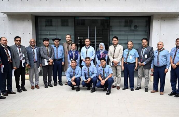 প্রধানমন্ত্রীর সাথে স্কাউটের কার্যনির্বাহী কমিটির সাক্ষাৎ