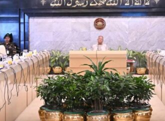 ২০২৬ সালের নির্বাচন হবে ভবিষ্যতের আদর্শ: আইনশৃঙ্খলা বৈঠকে প্রধান উপদেষ্টা