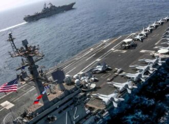 মধ্যপ্রাচ্যের দিকে যুক্তরাষ্ট্রের রণতরী, পাল্টা হামলার হুঁশিয়ারি ইরানের