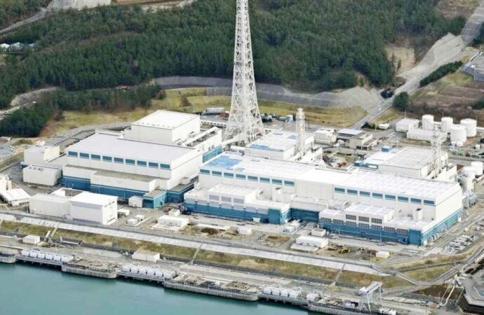 চালু হওয়ার এক দিন পরেই অচল বিশ্বের বৃহত্তম পরমাণু বিদ্যুৎকেন্দ্র