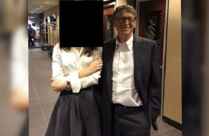 এপস্টেইন ফাইল: বিল গেটসকে ওষুধ জোগাড় করে দিতেন এপস্টেইন