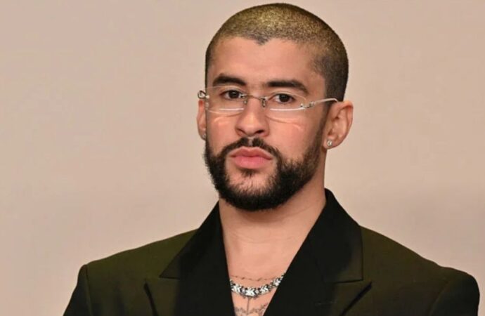 ‘আমরা পশু নই, আমরা আমেরিকান’—ব্যাড বানির সাহসী প্রতিবাদ