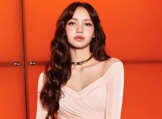 নেটফ্লিক্সের রোমান্টিক কমেডিতে ফিরছেন ব্ল্যাকপিঙ্ক তারকা লিসা