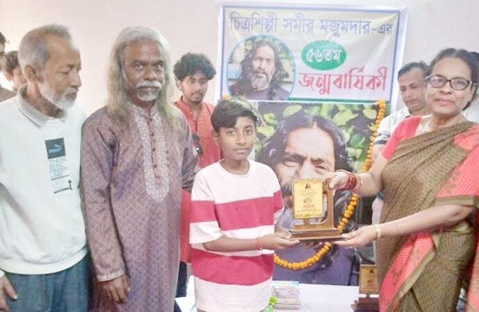জন্মদিনে নানা আয়োজনে শিল্পী সমীর মজুমদারকে স্মরণ