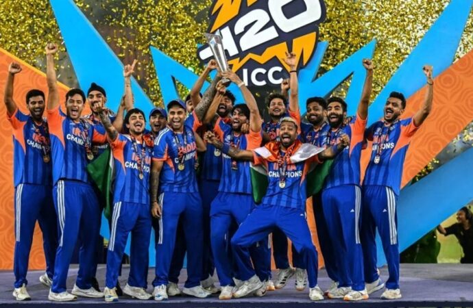 বিশ্বজয় ভারতের: ট্রফির সাথে পকেটে যাচ্ছে রেকর্ড ৩৬ কোটি টাকা