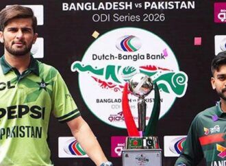 শুরু হচ্ছে বাংলাদেশ-পাকিস্তান ক্রিকেট দ্বৈরথ: ট্রফি উন্মোচনে দুই দলের অধিনায়ক