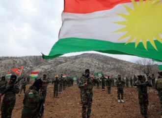 ইরানের বিরুদ্ধে ‘লড়াইয়ে প্রস্তুত’ কুর্দিরা