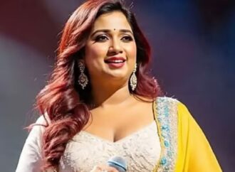 প্রতি গানে রেকর্ড পারিশ্রমিক, উপমহাদেশের দামি নারী কণ্ঠশিল্পী এখন শ্রেয়া ঘোষাল