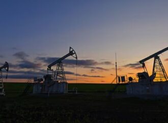 যুদ্ধ থামার ইঙ্গিতে বিশ্ববাজারে কমল তেলের দাম