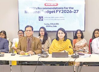 জ্বালানি তেলের দাম নিয়ন্ত্রণে রাখতে সরকারের হাতে সুযোগ রয়েছে: সিপিডি