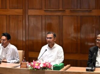 মন্ত্রী-এমপিদের চলনে-বলনে মার্জিত থাকতে বললেন প্রধানমন্ত্রী তারেক রহমান