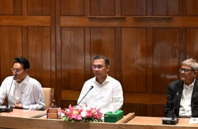 মন্ত্রী-এমপিদের চলনে-বলনে মার্জিত থাকতে বললেন প্রধানমন্ত্রী তারেক রহমান