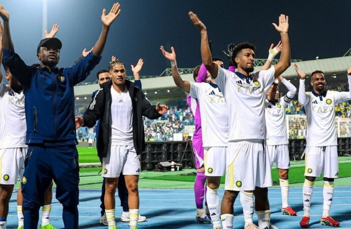 আল-খালিজকে গোল বন্যায় ভাসিয়ে শীর্ষস্থান মজবুত করল আল নাসর