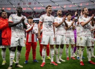 দুইজন কম নিয়ে লড়েও হারেনি বায়ার্ন মিউনিখ, নাটকীয় ড্রয়ে ফিরল স্বস্তি