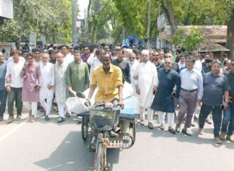 ঝিনাইদহে কৃষকদল নেতার লাশ নিয়ে বিএনপির বিক্ষোভ