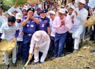 ভোটের কালির দাগ শুকানোর আগেই প্রতিশ্রুতি বাস্তবায়ন শুরু: তথ্যমন্ত্রী