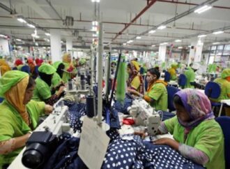 ঈদ বোনাস পরিশোধ না করার অভিযোগ অনেক শ্রমিকের