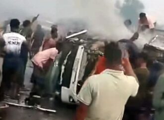 বগুড়ায় মাইক্রোবাসে গ্যাস সিলিন্ডার বিস্ফোরণে নিহত ৩