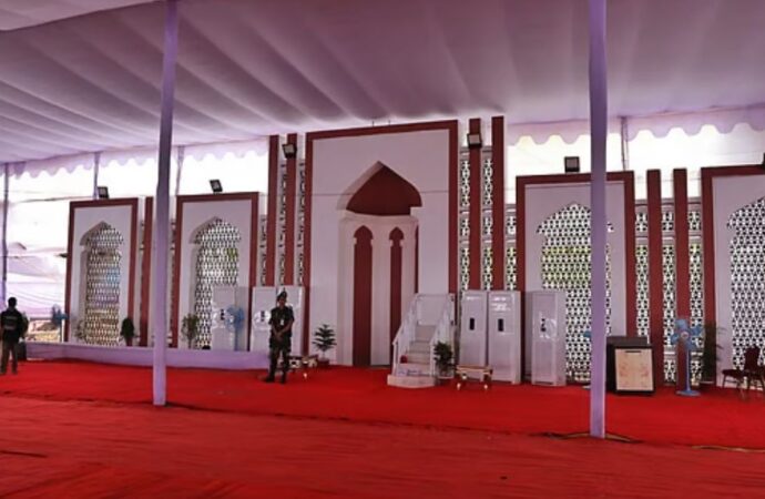 কখন কোথায় ঈদের জামাত