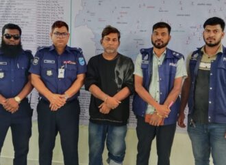 সিংগাইরে একযুগ পর ২২ মামলার ওয়ারেন্টভুক্ত আসামী গ্রেফতার