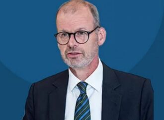 বাংলাদেশের তরুণদের অর্ধেকই বেকার: বিশ্বব্যাংকের সতর্কতা