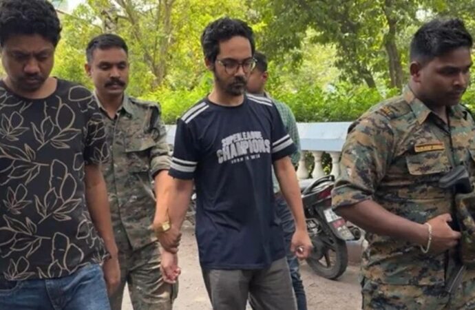 ফয়সাল-আলমগীরকে দিল্লিতে নিয়ে গেল তদন্ত সংস্থা