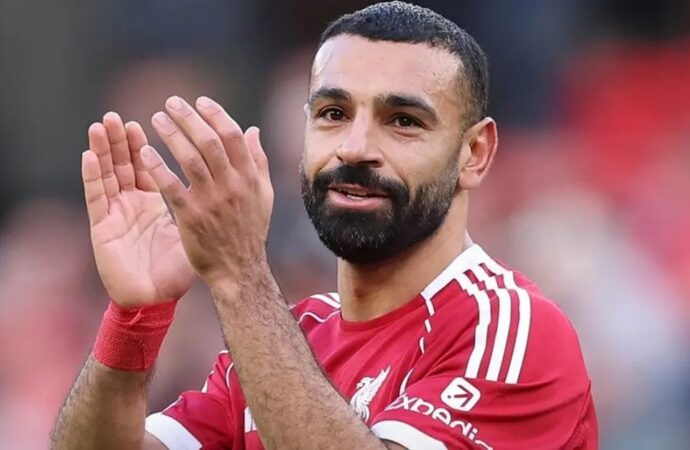 ৯ বছরের বর্ণাঢ্য ক্যারিয়ার শেষে লিভারপুল ছাড়ার ঘোষণা মোহামেদ সালাহর