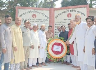গণহত্যা দিবস: বিনম্র শ্রদ্ধায় দেশজুড়ে শহীদদের স্মরণ