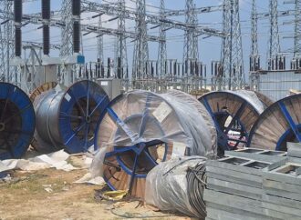 নির্মানাধীন পাওয়ার গ্রিডে পাহাড়ারদের বেঁধে রেখে ২ কোটি টাকার মালামাল লুট