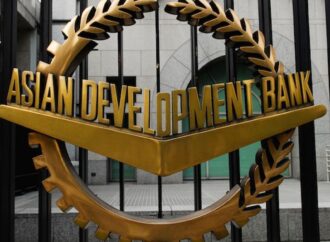 সংঘাতের প্রভাবে অর্থনৈতিক চাপ মোকাবিলায় এশিয়া-প্রশান্ত অঞ্চলে সহায়তা দেবে এডিবি