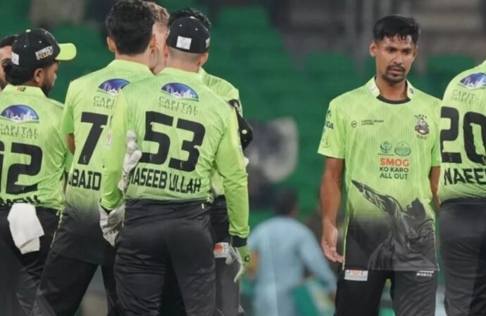 পিএসএল অভিষেকে মুস্তাফিজের নিয়ন্ত্রিত বোলিং, লাহোরের বড় জয়