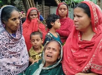 টাঙ্গাইলে ট্রেন দুর্ঘটনায় মা-ছেলেসহ নিহত ৫ জনের মরদেহ হস্তান্তর, দুপুরে দাফন