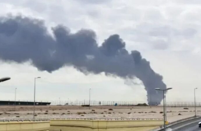 কুয়েত বিমানবন্দরে কয়েক দফায় ড্রোন হামলা, রাডার ব্যবস্থা লণ্ডভণ্ড